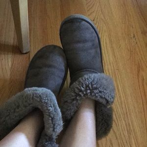 Gray Bailey Button Uggs